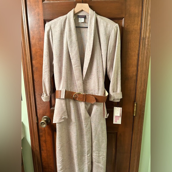 TINA BARRIE NWT VTG 80s Cute Belted dress. Size 16 - Picture 2 of 10